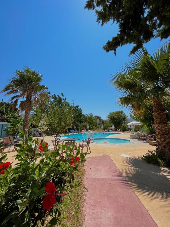 Theodorou Beach Hotel Apartments Psalidi  Ngoại thất bức ảnh