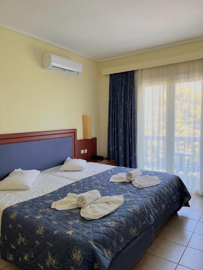 Theodorou Beach Hotel Apartments Psalidi  Ngoại thất bức ảnh