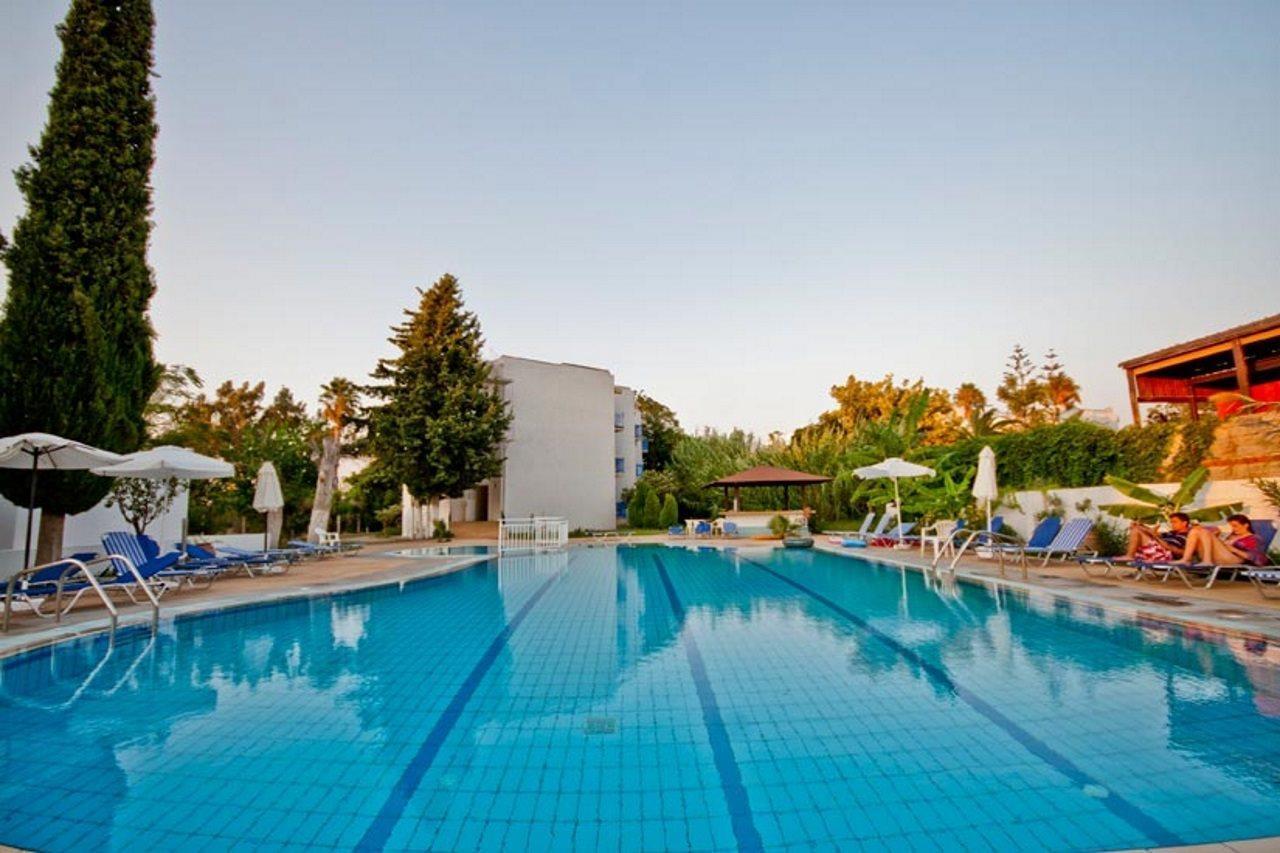 Theodorou Beach Hotel Apartments Psalidi  Ngoại thất bức ảnh