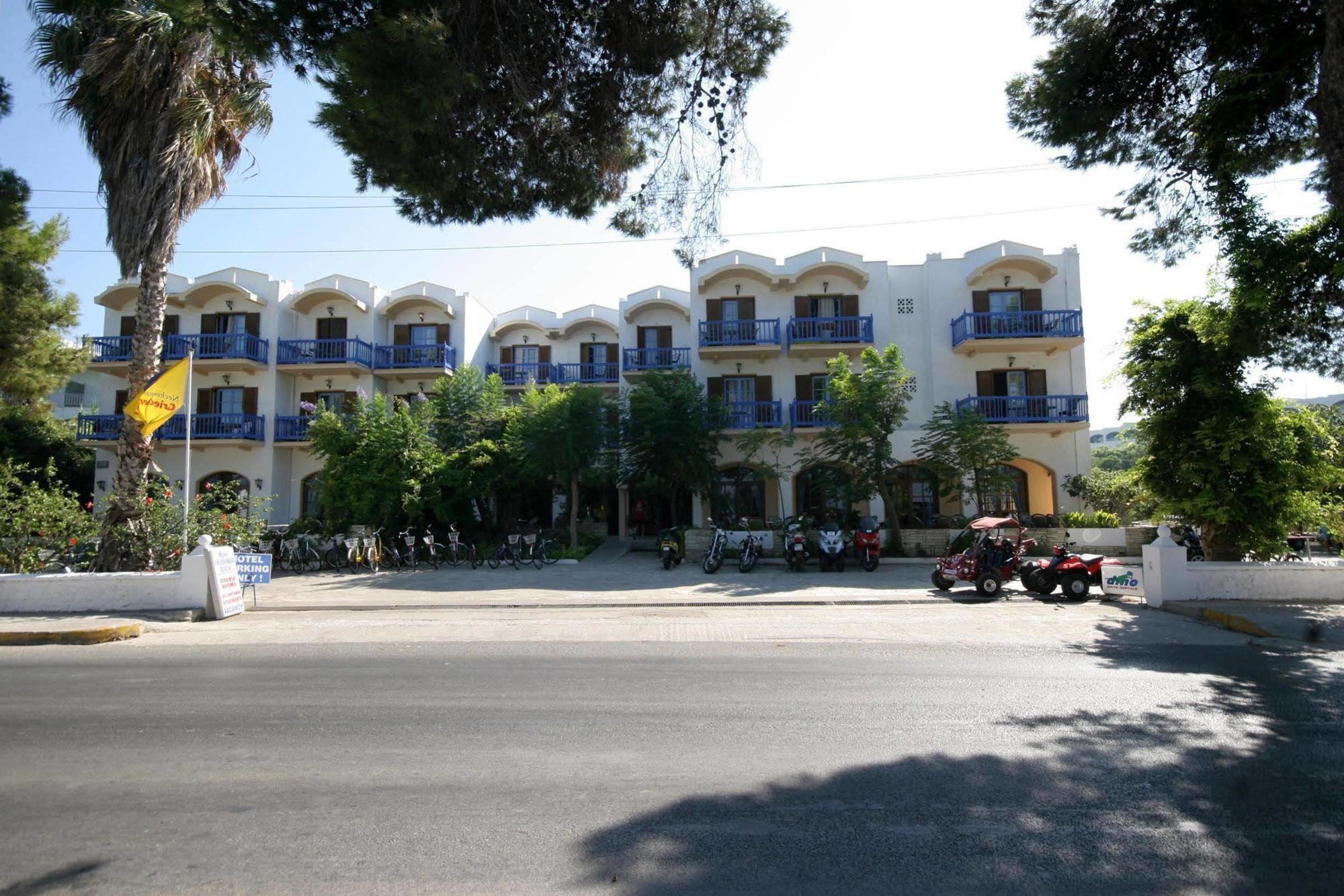 Theodorou Beach Hotel Apartments Psalidi  Ngoại thất bức ảnh