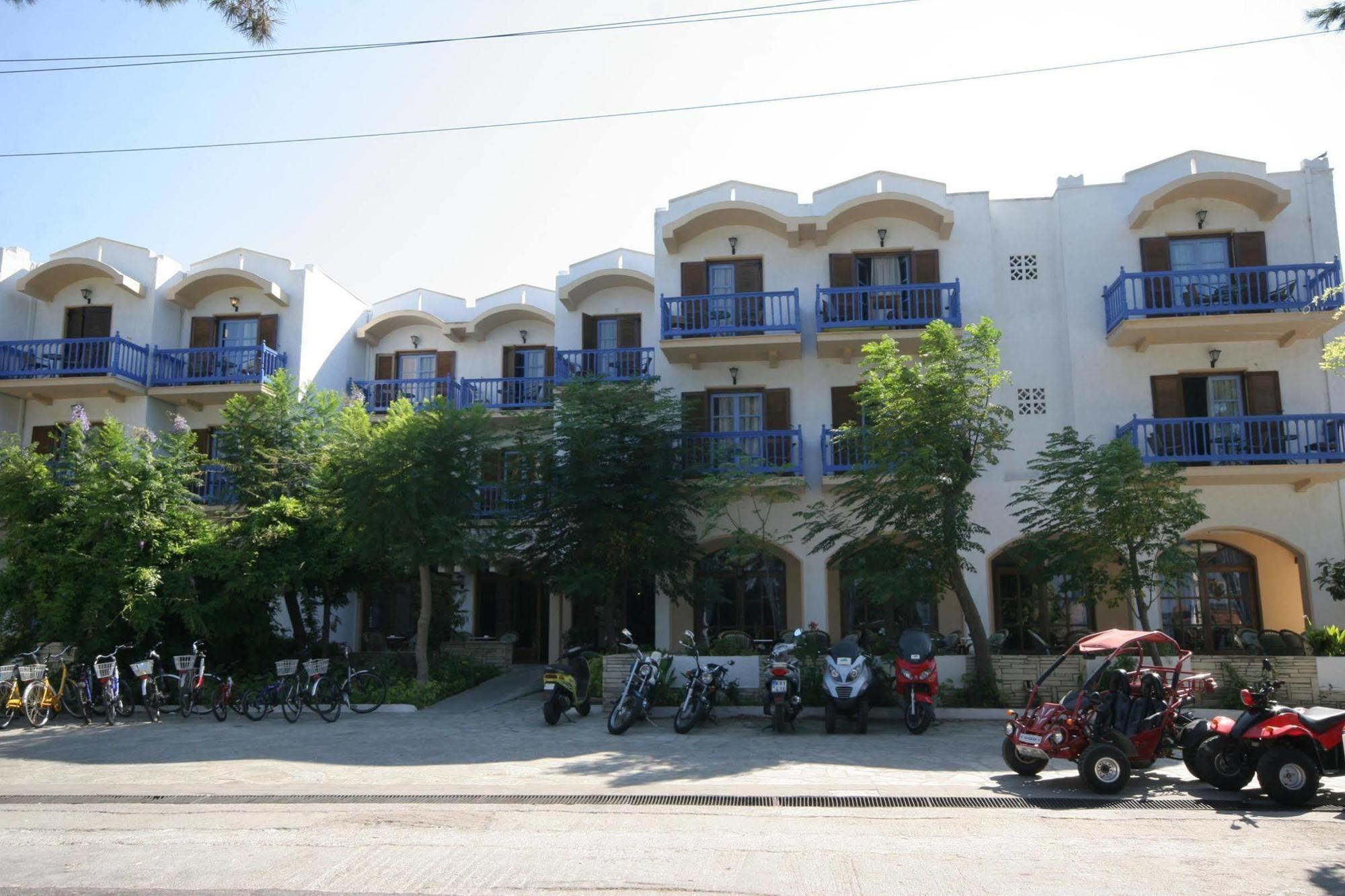 Theodorou Beach Hotel Apartments Psalidi  Ngoại thất bức ảnh